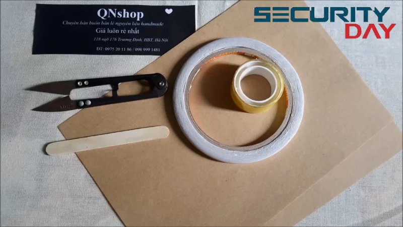 chuẩn bị để gấp túi giấy đựng quà bằng giấy a4