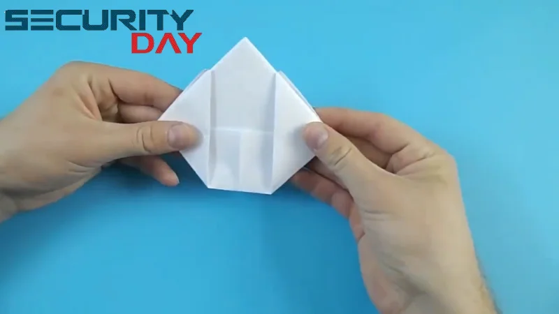 cách gấp thuyền bằng giấy a4 bước 9
